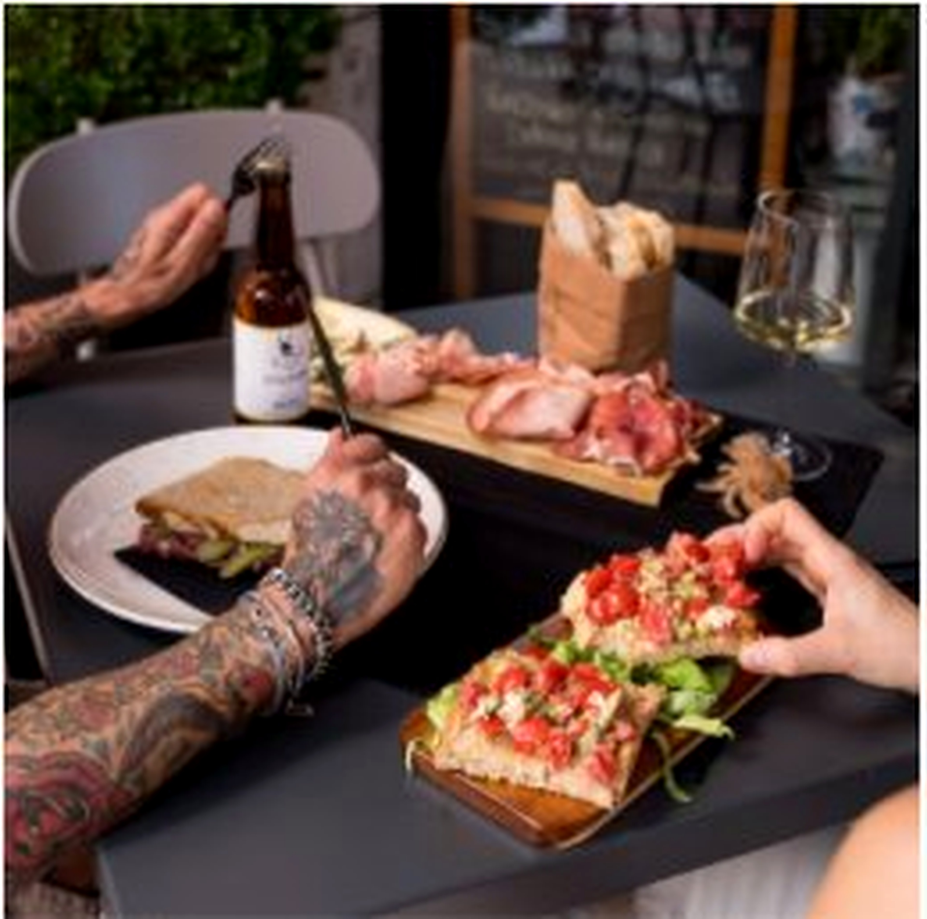 TABLE SPREAD — WIDE